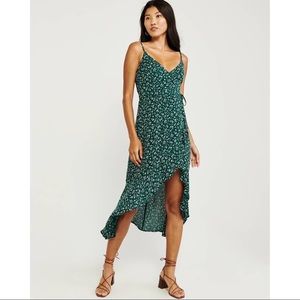 NWT Abercrombie & Fitch Ruffle Strap Dress